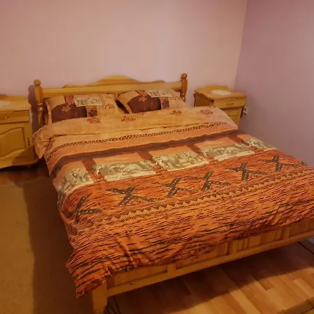 Vanessa Koprivki Area فيلة *