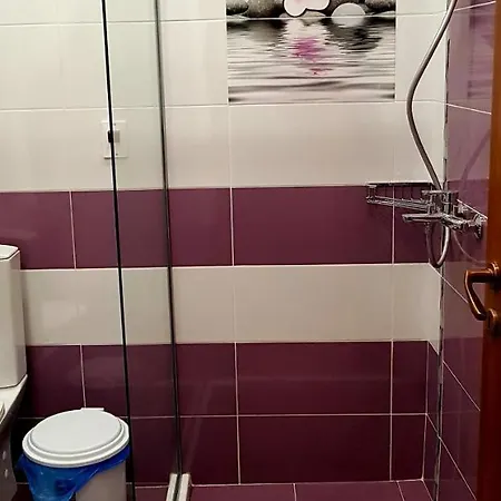 فيلة Vanessa Koprivki Area